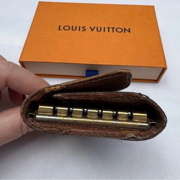 Louis Vuitton Monogram 6-key Key Holder (has wear) + LV box BOTH AUTHENTIC - Picture 4 of 9